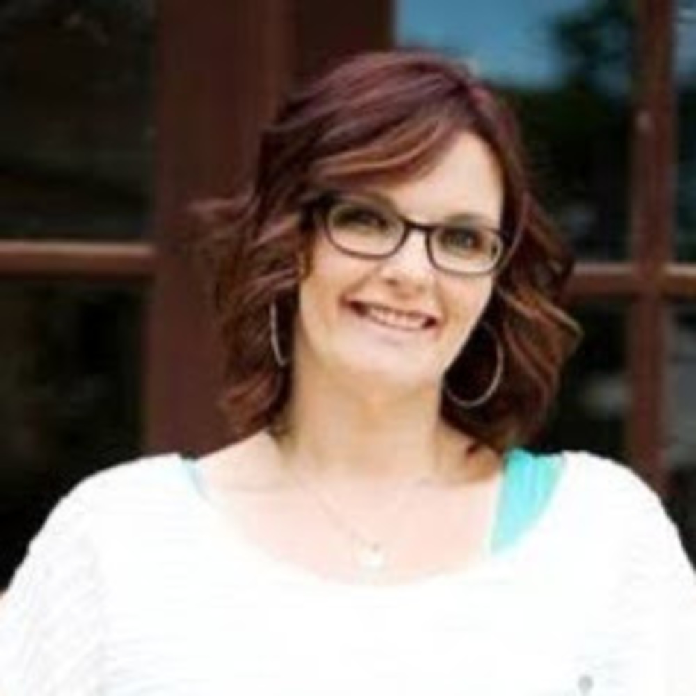 Meet your Posher, Lacee